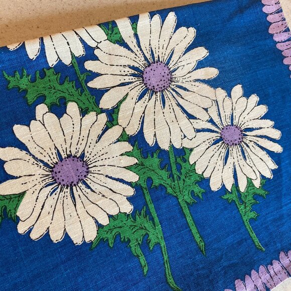 Vintage Linen Tea Towel, Buffet Scarf, Table Runner Centerpiece, or Framed Art - Picture 11 of 14